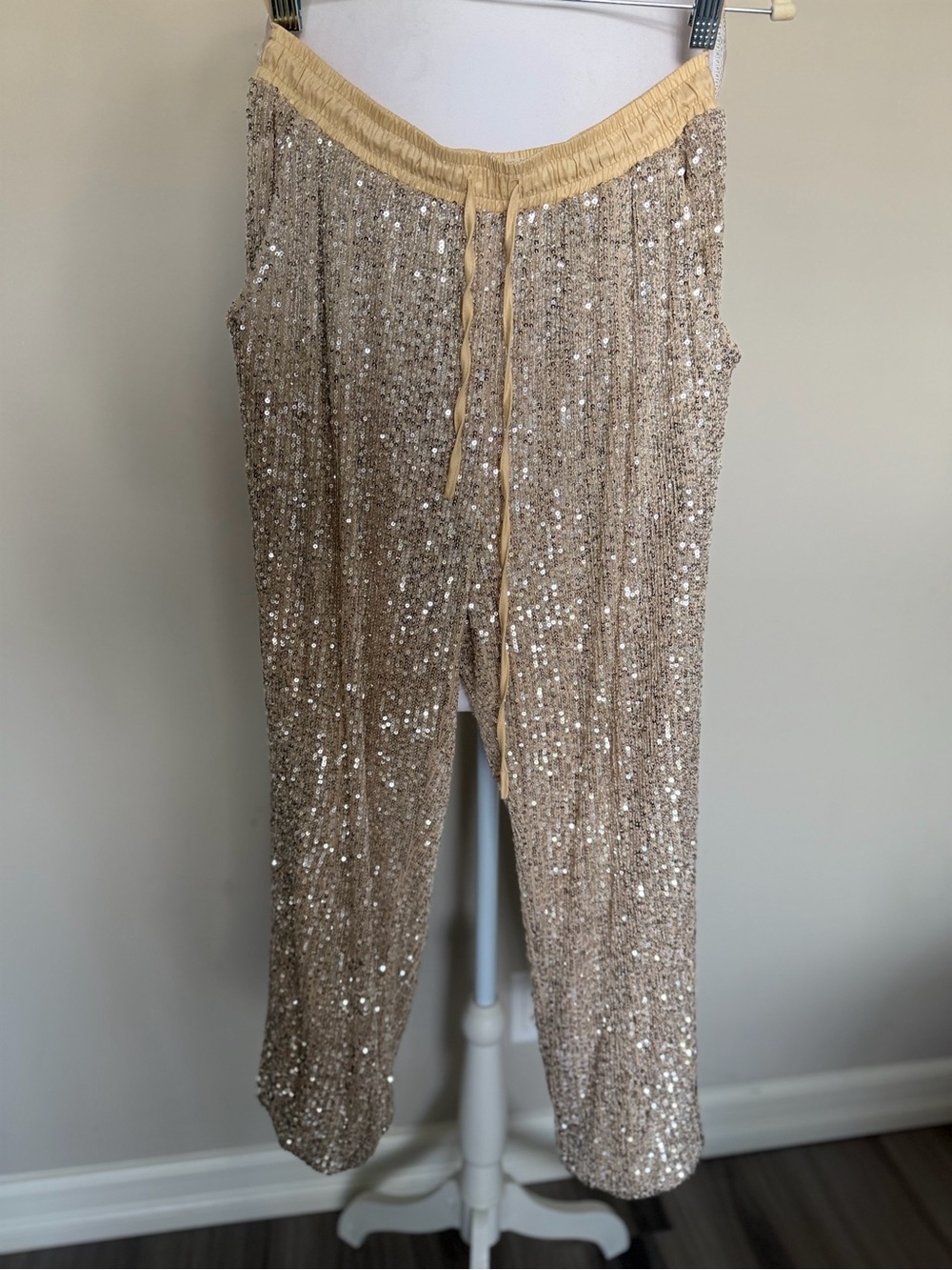 Style Rack Champagne Sequin Jogger Pants Glam Sparkly Pull On Medium